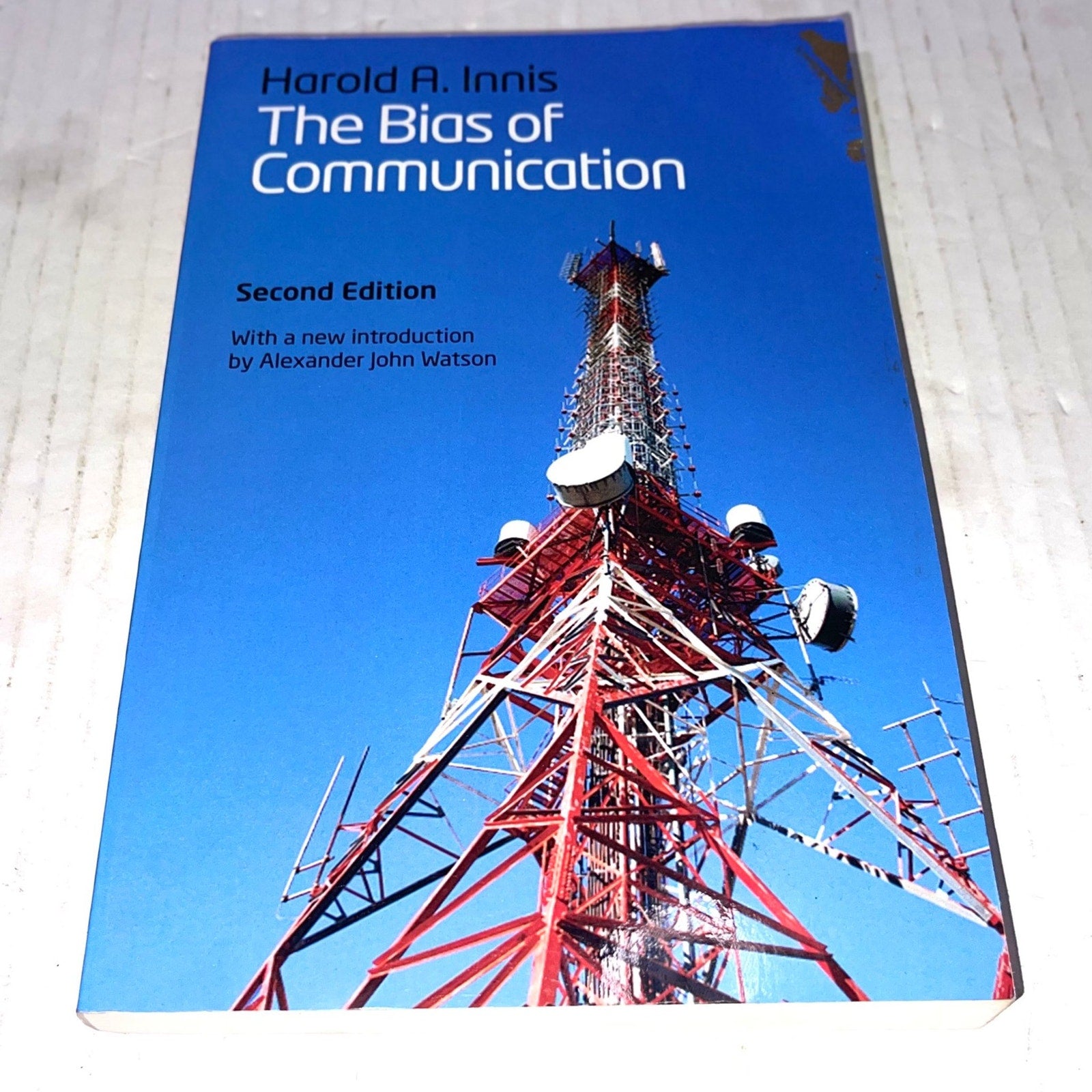 Harold A. Innis The Bias of Communication, 2nd Edition ISBN-13: 978-0802096067, ISBN-10: 0802096069